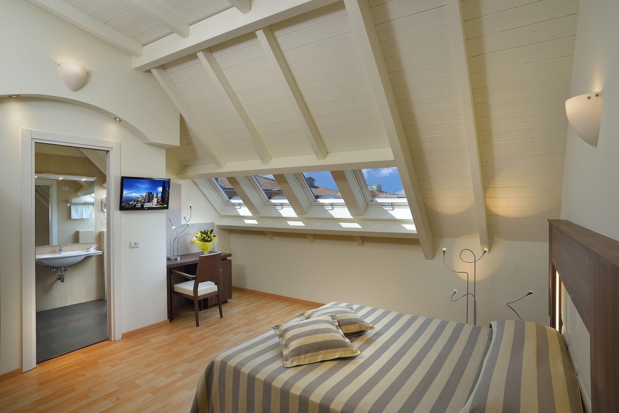 Astor Hotel Μπολόνια Εξωτερικό φωτογραφία