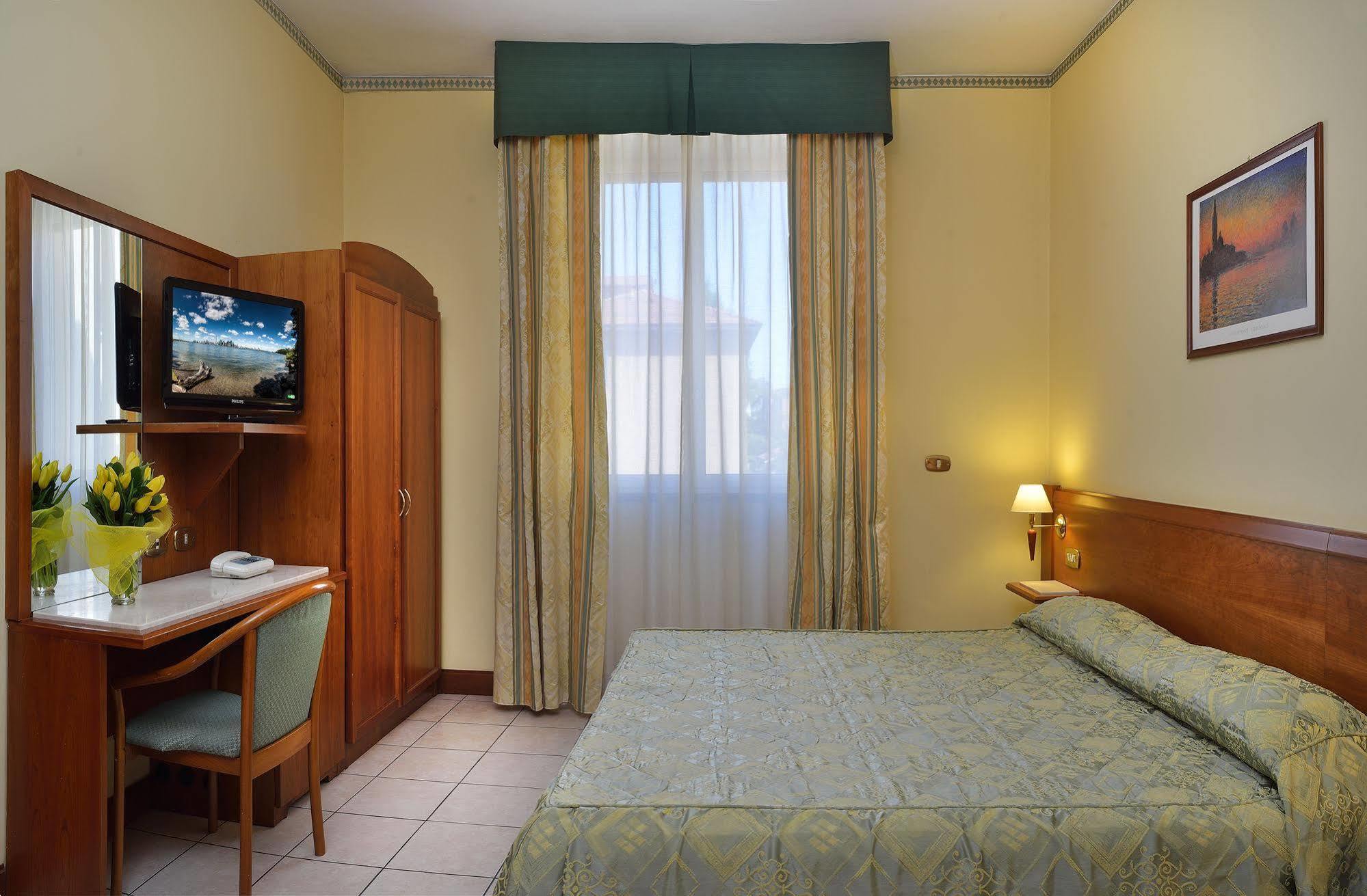 Astor Hotel Μπολόνια Εξωτερικό φωτογραφία