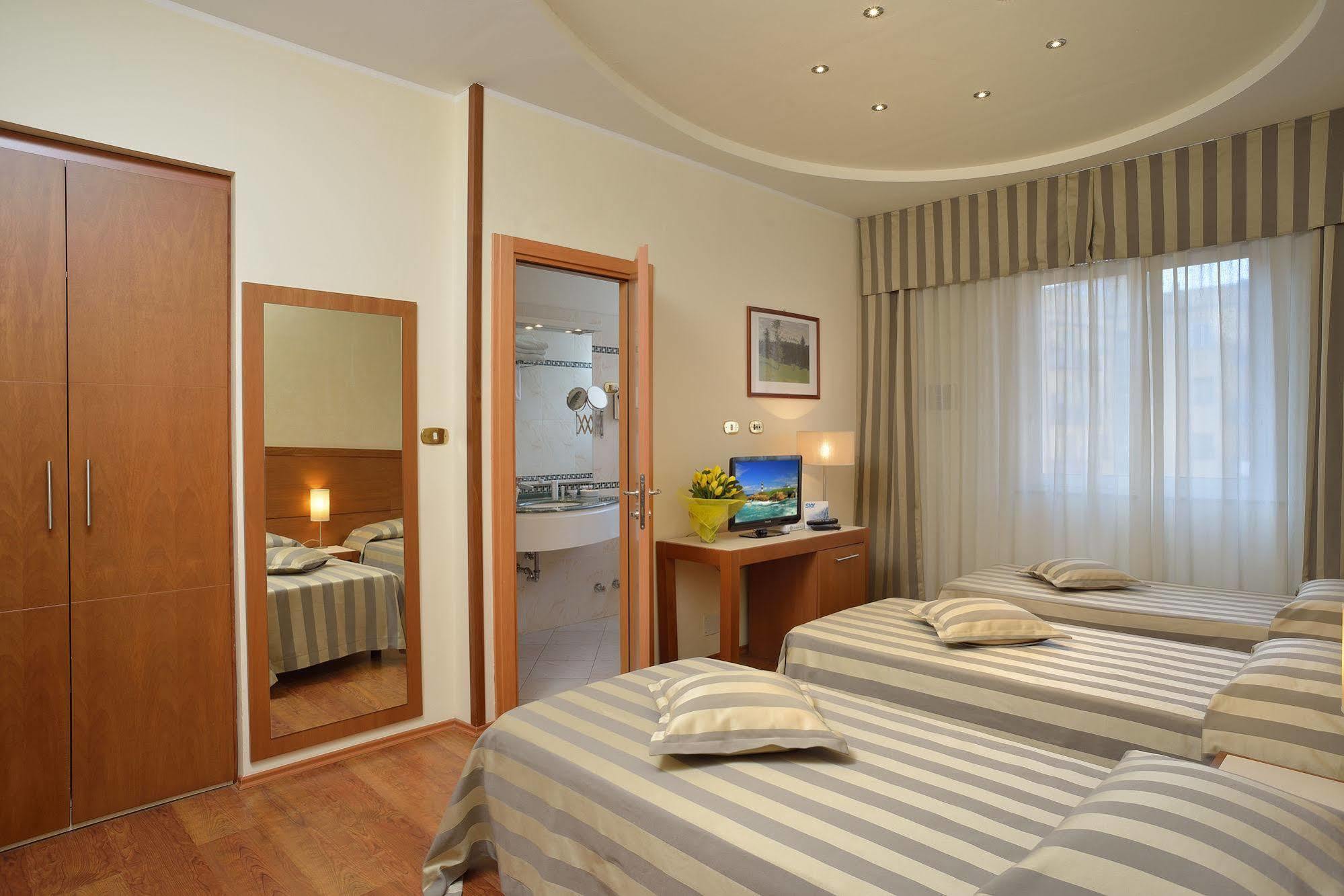 Astor Hotel Μπολόνια Εξωτερικό φωτογραφία