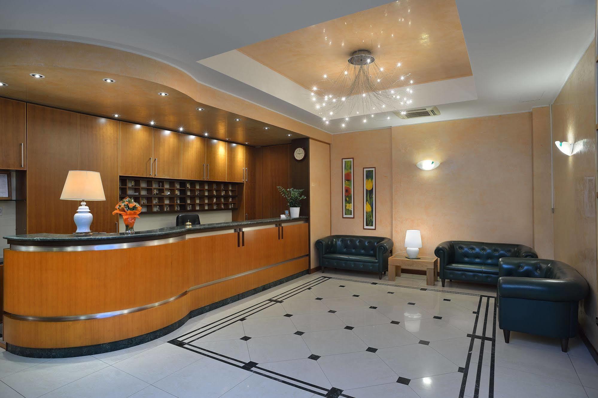 Astor Hotel Μπολόνια Εξωτερικό φωτογραφία